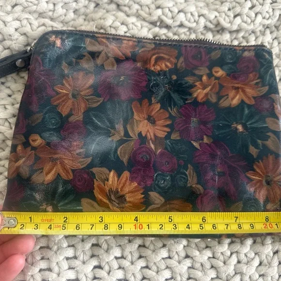 Patricia Nash Multicolor Floral Wristlet - Picture 4 of 4
